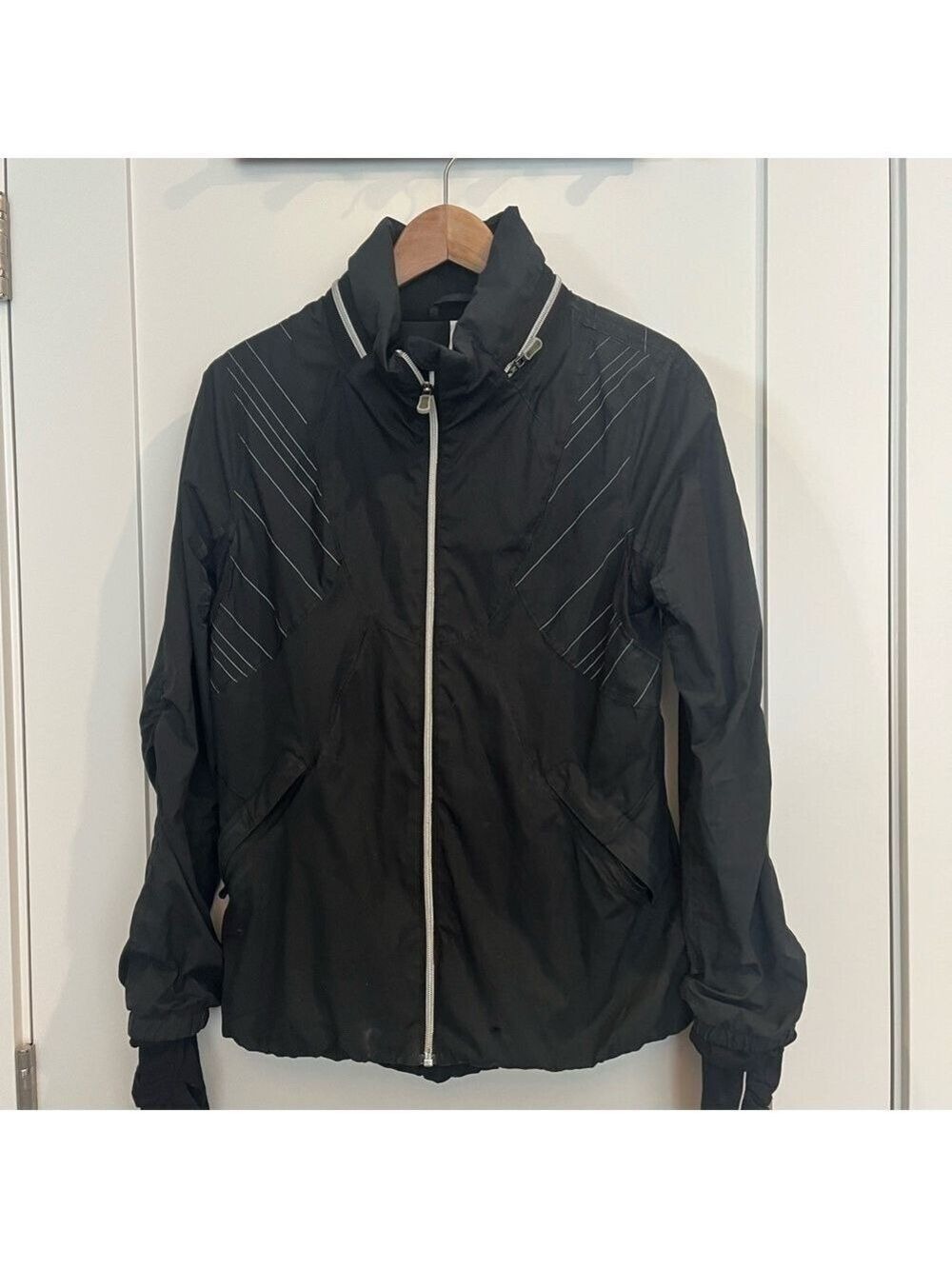 Lululemon Hidden Hood Running Jacket Black Reflective Size 8